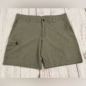 Magellan Fish Gear Shorts Men’s Size XL. Grey/Green Heathered, Water Repellent